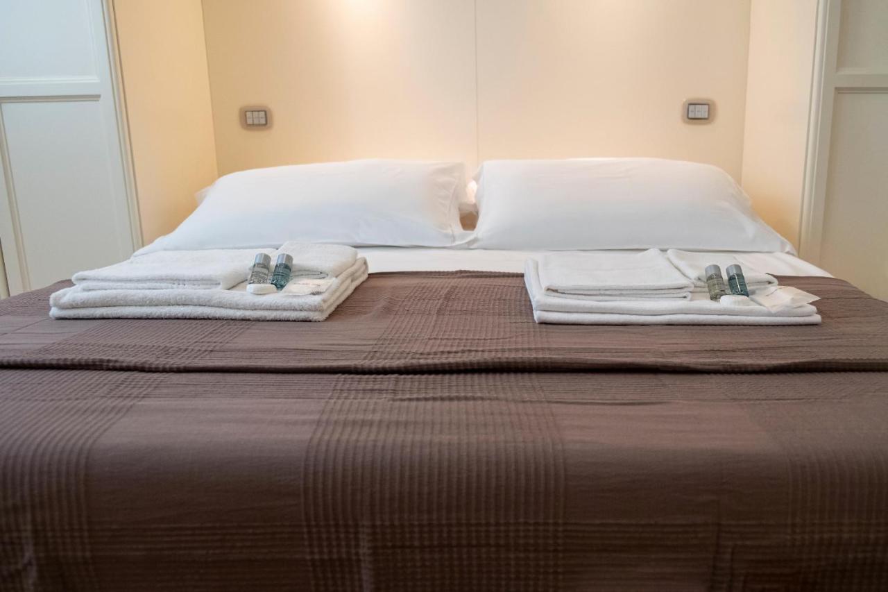 Noliday Suite Riviera Luxury Sea Flat Eksteriør bilde