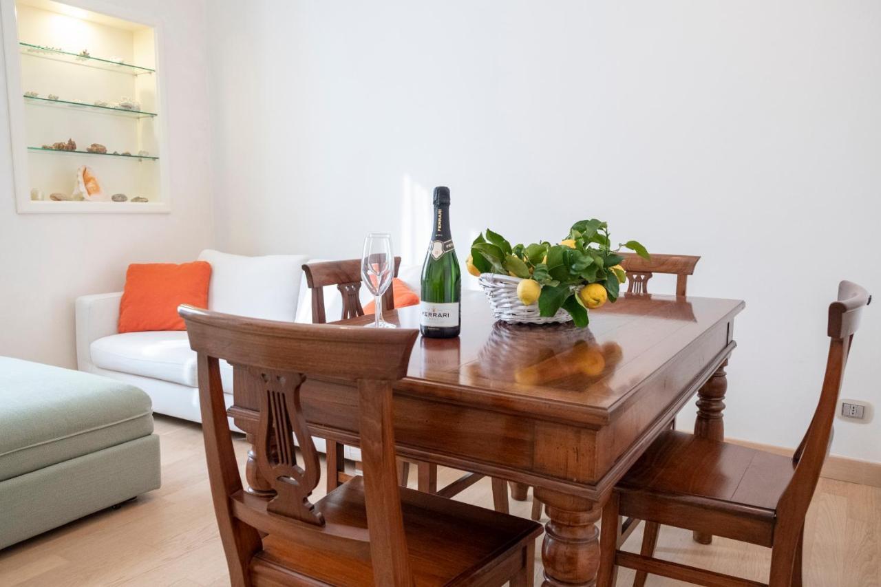 Noliday Suite Riviera Luxury Sea Flat Eksteriør bilde